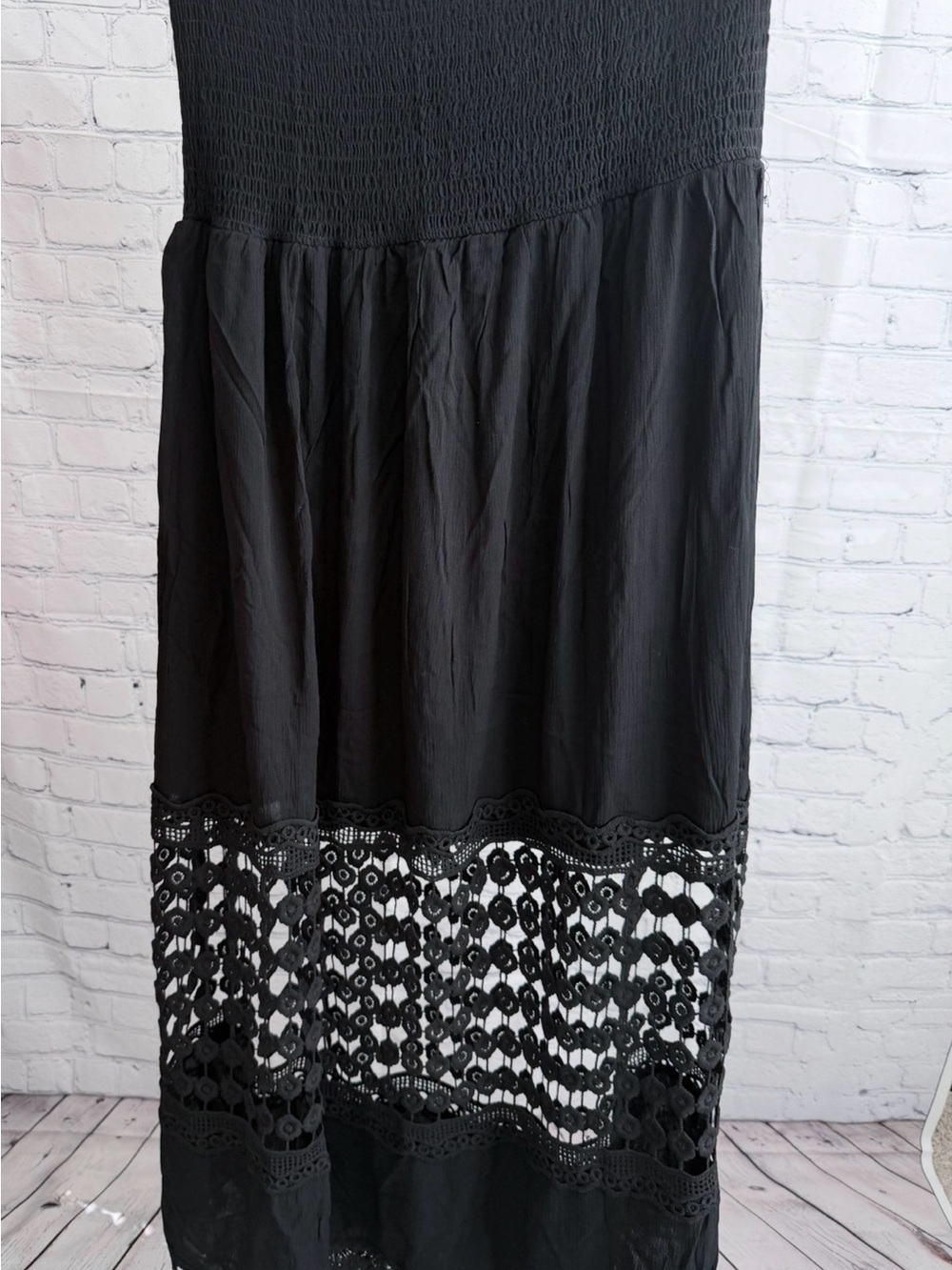 Black Lace Panel Maxi Skirt - Picture 3 of 10